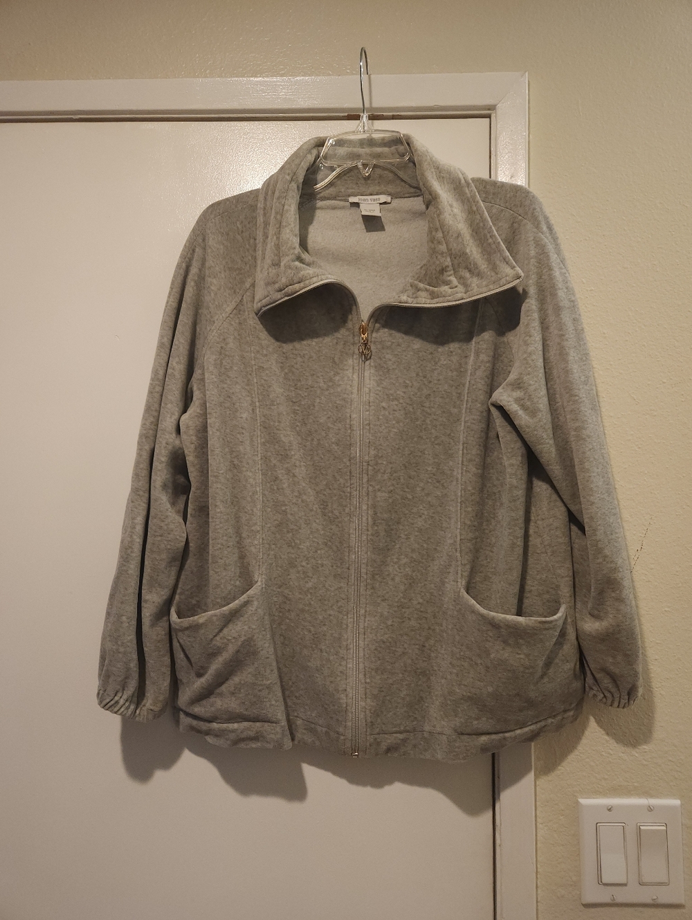 Women's Light Gray Full-Zip Fleece Jacket